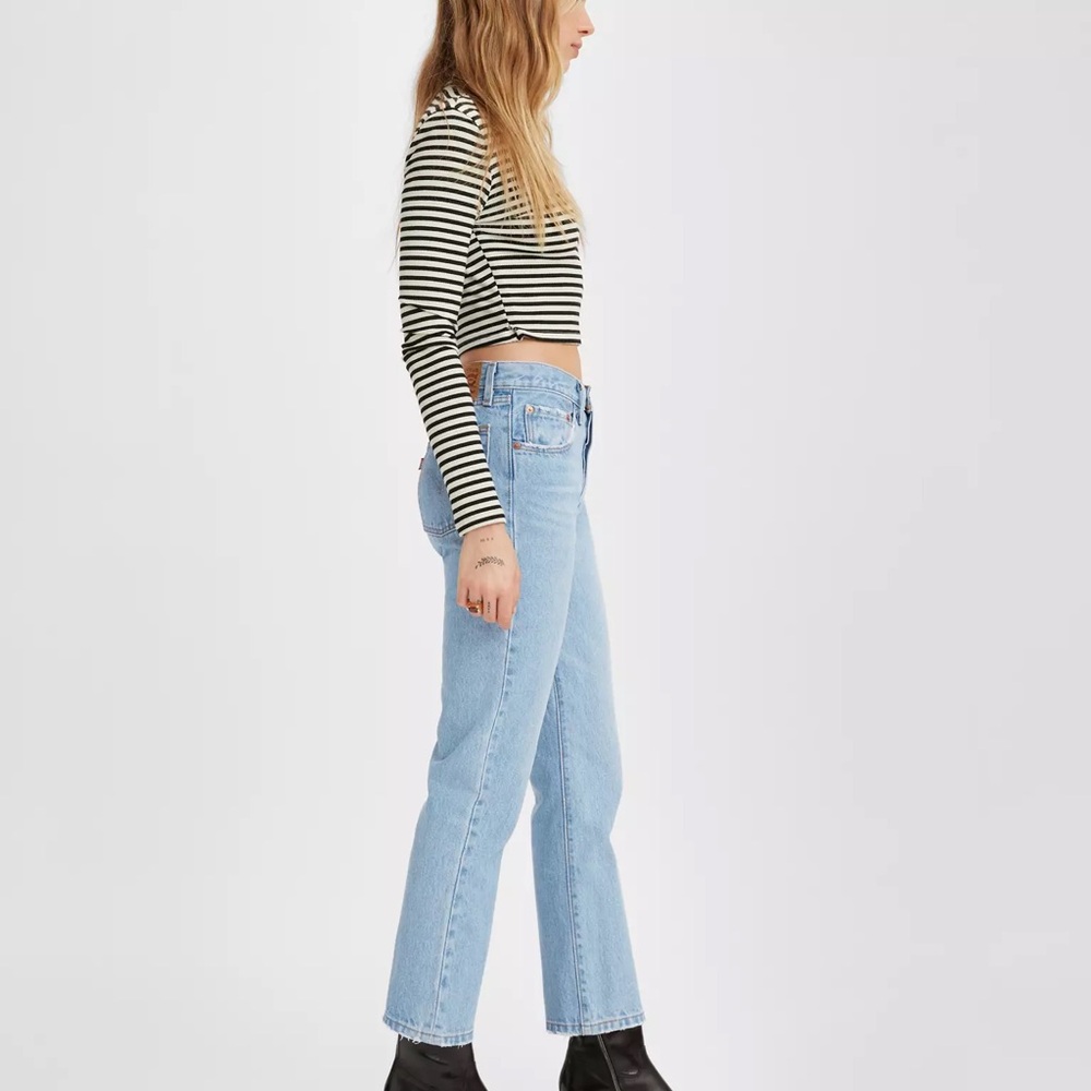 Levi's 501 Women's Sky Blue Ankle Jeans